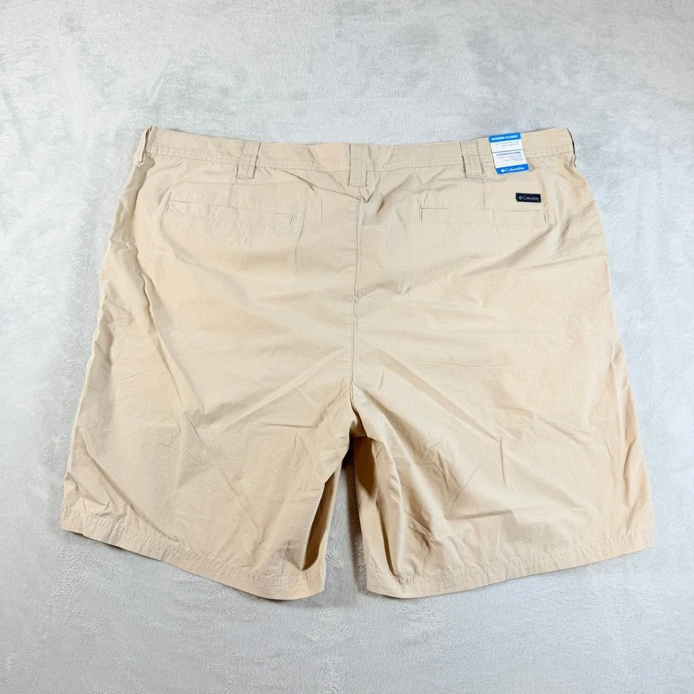 Columbia‎ Men Washed Out Shorts 50 Beige Tan Cotton Poplin Flat Front New